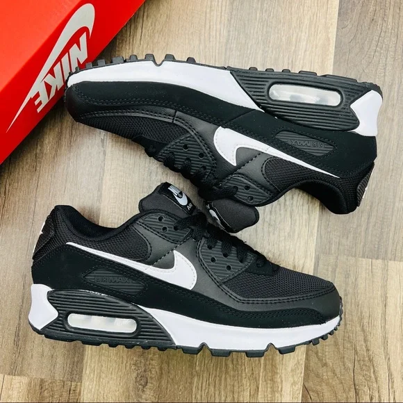 Nike Air Max 90 - Picture 3 of 7